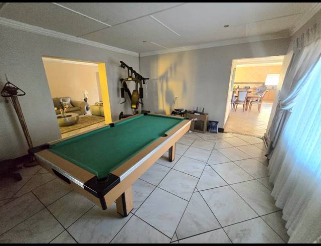 4 BEDROOM HOUSE FOR SALE IN KOOKRUS